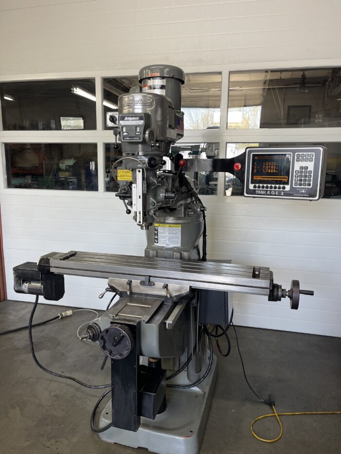 BRIDGEPORT 2HP VERTICAL MILLING MACHINE W/SWI TRAK  2 AXIS AGE 2 CONTROL