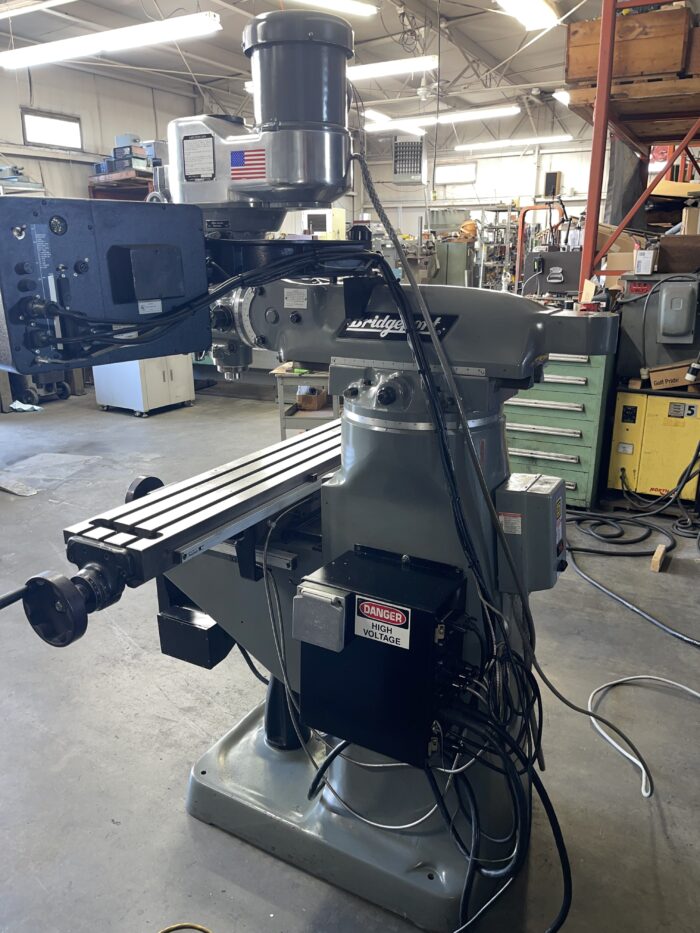 BRIDGEPORT 2HP VERTICAL MILLING MACHINE W/SWI TRAK  2 AXIS AGE 2 CONTROL - Image 7