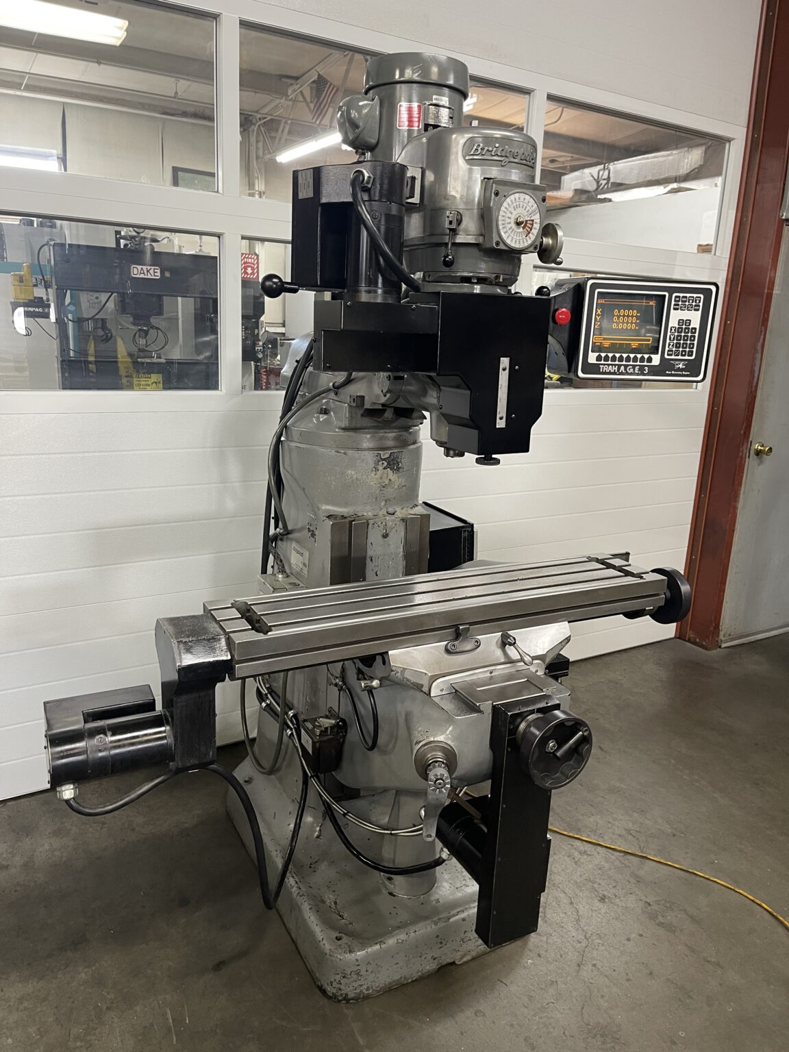 BRIDGEPORT MILLING MACHINE WITH TRAK AGE 3 CONTROL - 3 Axis, CNC/Manual ...