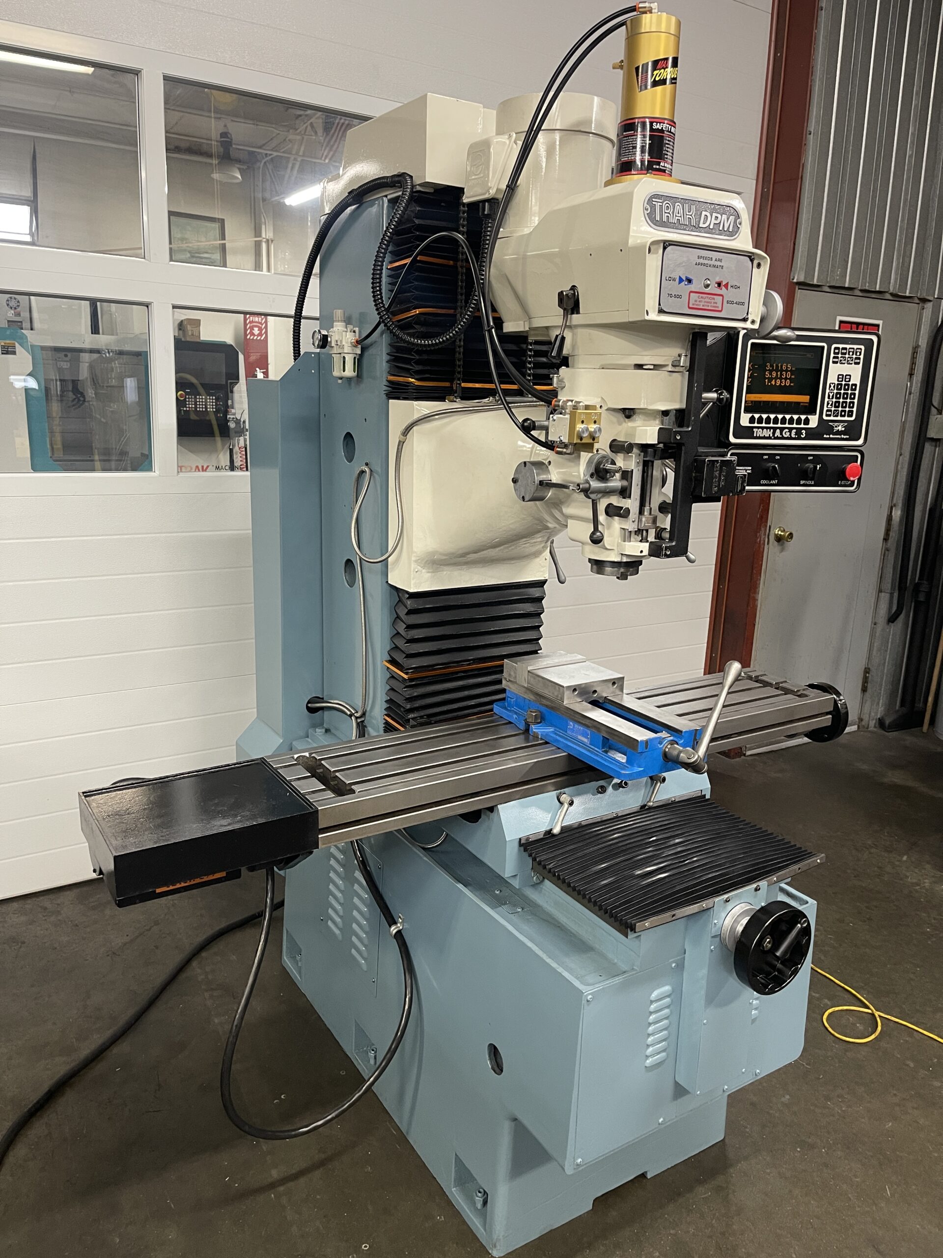 SWI TRAK  DPM 3 AXIS CNC BED MILL W/ TRAK A.G.E. 3 - CNC CONTROL - Image 12