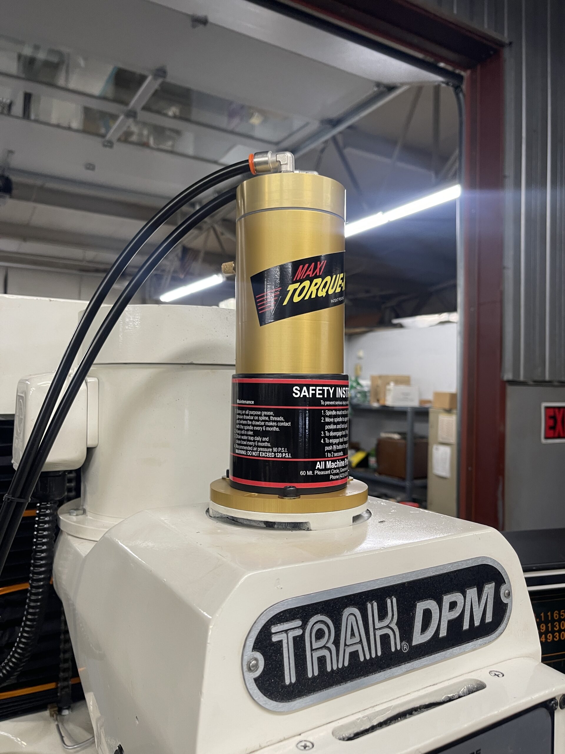 SWI TRAK  DPM 3 AXIS CNC BED MILL W/ TRAK A.G.E. 3 - CNC CONTROL - Image 3